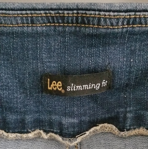 18W Lee capris - Picture 2 of 3